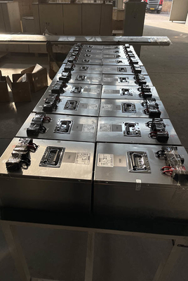 Baterai Penyimpanan Lithium Casing Eksternal 48V 96V 100AH ​​150AH Sistem Baterai Lithium Off Grid