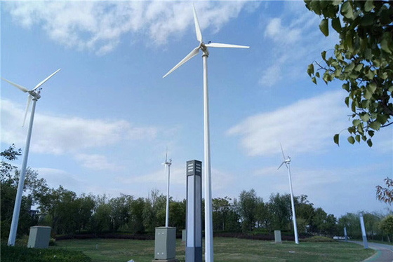 CE Off Grid Sistem Generator Angin 50KW IP54 Generator Turbin Angin Tegangan Output 380V